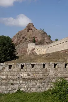 Images Dated 9th September 2009: Bulgaria, Belogradshick. The Rocks of Belogradshick & Belogradshick Fortress walls