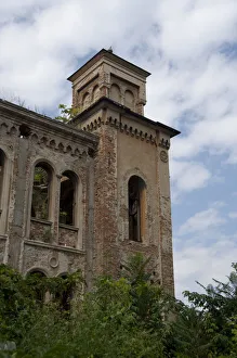 Images Dated 9th September 2009: Bulgaria, Port city of Vidin along the Danube River. Ruins of Jewish Synagogue, c. 1894
