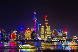 Cityscapes Collection: Bund skyscrapers, Shanghai, China