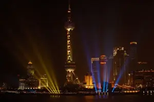 Images Dated 15th June 2006: The Bund (waterfront) in Shanghai. Looking across the river at the Oriental Pearl