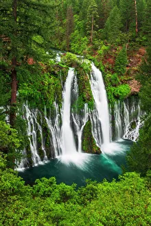 Burney Falls, McArthur-Burney Falls Memorial State Park, California, USA