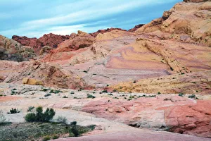 Images Dated 24th March 2018: Buttes and rocks, White Domes Area, Valley of Fire State Park, Nevada, USA