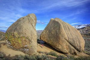 Images Dated 16th April 2011: CA, Bishop, Buttermilk Country, the Buttermilk boulders (MR) (MR)
