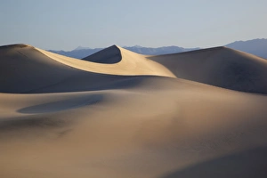 Images Dated 14th April 2011: CA, Death Valley NP, Mesquite Flat Sand Dunes