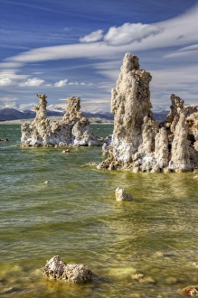 Images Dated 17th April 2011: CA, Mono Lake Tufa State Reserve, South Tufa Area