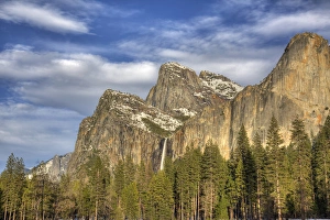 CA, Yosemite NP, Bridalveil Fall