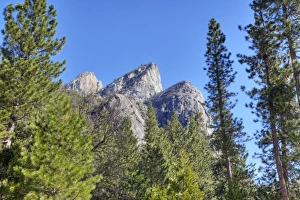 Three Brothers Prints: CA, Yosemite NP, Three Brothers