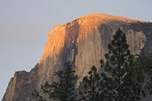 CA, Yosemite NP, Sunset light on Half Dome