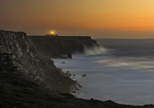 Images Dated 27th March 2016: Cabo de Sao Vincente (Cape St. Vincent) with its lighthouse at the rocky coast of