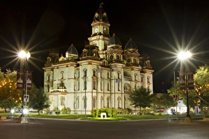 Images Dated 18th October 2011: Caldwell Co. Courthouse in Lockhart, Texas