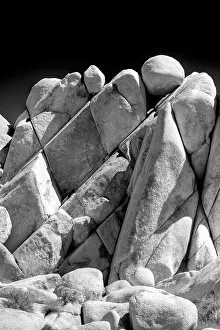 Joshua Tree Prints: California, Joshua Tree National Park. Granite rock formations
