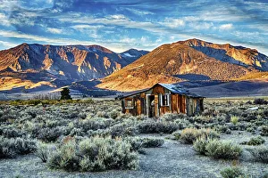 Images Dated 14th October 2014: California; June Lake; HWY 395; USA