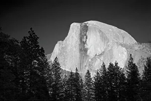Images Dated 25th January 2024: California, Yosemite National Park. Half Dome