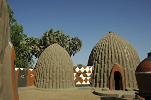 Images Dated 14th February 2006: CAMEROON, Pouss. Traditional obus shaped houses in northern cameroon, in the village