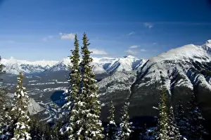 Images Dated 11th December 2008: Canada, Alberta, Banff. Views of the Bow Valley from the summit of Sulphur Mountain