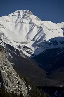 Images Dated 11th December 2008: Canada, Alberta, Banff. Views from the summit of Sulphur Mountain