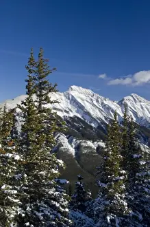 Images Dated 11th December 2008: Canada, Alberta, Banff. Views from the summit of Sulphur Mountain