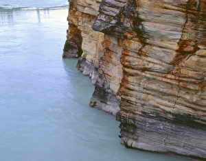 Canada, Alberta, Jasper National Park, Athabasca River flows alongside steep limestone