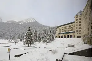 Images Dated 9th December 2008: Canada, Alberta, Lake Louise. Farimont Chateau Lake Louise. Lodge view overlooking