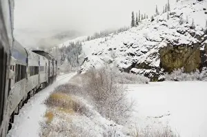 Images Dated 7th December 2008: Canada, Alberta. VIA Rail Snow Train between Edmonton & Jasper