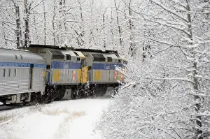 Images Dated 7th December 2008: Canada, Alberta. VIA Rail Snow Train between Edmonton & Jasper