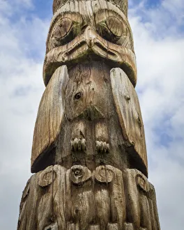 Tribe Prints: Canada, British Columbia, Hazelton. Gitxsan and Wet suwet en totem pole. Credit as