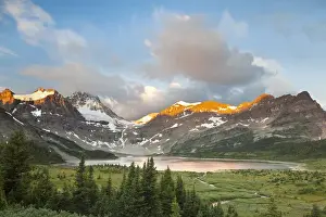 Images Dated 18th August 2011: Canada, British Columbia, Mount Assiniboine Provincial Park. Sunrise on Magog Lake Meadows