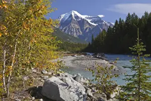 Images Dated 22nd September 2009: Canada, British Columbia, Mount Robson Provincial Park