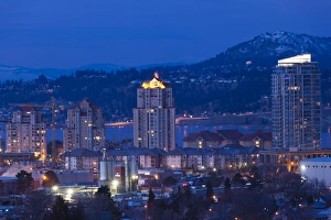 Images Dated 12th January 2012: Canada, British Columbia, Okanagan Valley, Kelowna, elevated town view, dawn, winter