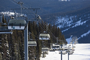 Images Dated 10th January 2012: Canada, British Columbia, Sun Peaks, Sun Peaks Resort, Sunburst Express ski lift, winter