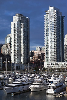 Images Dated 30th December 2011: Canada, British Columbia, Vancouver, buildings along False Creek, morning