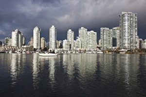 Images Dated 30th December 2011: Canada, British Columbia, Vancouver, buildings along False Creek, morning