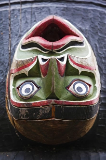 Images Dated 2nd January 2012: Canada, British Columbia, Vancouver Island, Victoria, First Nation Totem Pole, Thunderbird