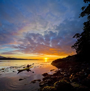 Images Dated 2nd September 2008: Canada, British Columbia, Vancouver Island, Broughton Group. Male sea kayaker