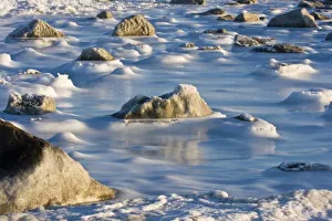 Images Dated 2nd November 2009: Canada, Hudson Bay. Ice and snow on the frozen bay. Credit as: Cathy & Gordon Illg