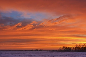 Images Dated 20th November 2012: Canada, Manitoba, Deacons Corner. Sunrise over the prairie in winter. Credit as