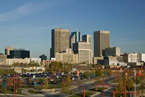 Images Dated 11th October 2005: CANADA-Manitoba-Winnipeg: Downtown Highrise Buildings from The Forks / Daytime