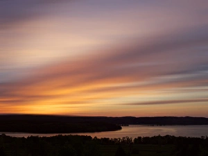 Images Dated 10th June 2013: Canada, New Brunswick, Kingston, Shampers Bluff. Sunset on forest and St. John River