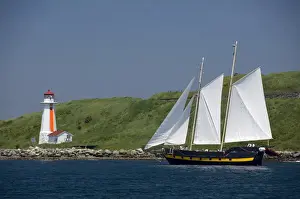 Images Dated 3rd July 2008: Canada, Nova Scotia, Halifax. Georges Island & Lighthouse. National Historic Site