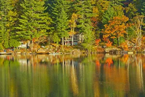 Canada, Ontario, Dorset. Lake of Bays in autumn