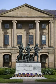 Images Dated 16th June 2007: Canada, Prince Edward Island, Charlottetown, Province Hall. War Memorial