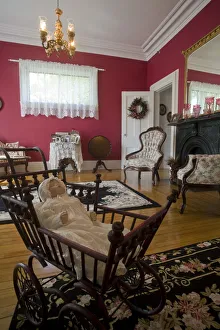 Images Dated 19th June 2007: Canada, Prince Edward Island, Charlottetown. Front room of the Fitzroy Hall Inn