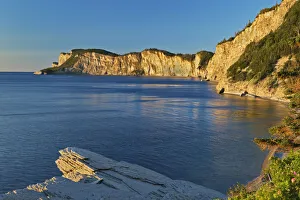 Canada, Quebec, Forillon National Park. Limestone cliffs along Gulf of St