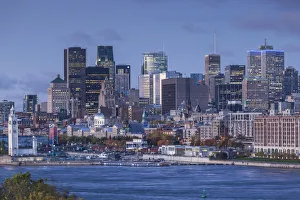 Images Dated 27th October 2017: Canada, Quebec, Montreal. Elevated city skyline from the St. Lawrence River