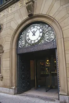 Images Dated 11th May 2011: Canada, Quebec, Montreal, entrance of the Henry Birks and Sons building. NR