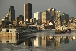 Images Dated 27th January 2005: Canada-Quebec-Montreal: Morning City View in Winter of Old Port Area & Downtown