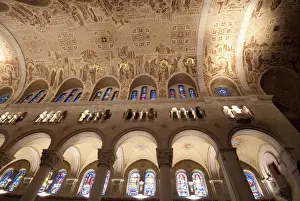 Images Dated 8th December 2009: Canada, Quebec, Saint-Anne-de-Beaupre (aka Saint Anne Basillica) famous pilgrimage site