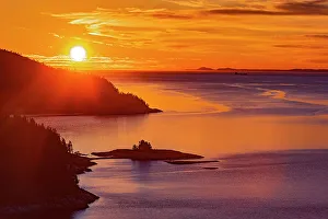 Images Dated 23rd May 2022: Canada, Quebec, Tadoussac. Sunrise along the Saguenay River