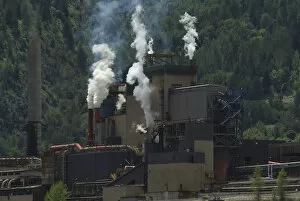 Images Dated 18th June 2007: Canada: Trail, Teck Cominco Smelting Plant, Columbia River Basin
