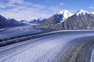 Images Dated 2nd January 2009: Canada, Yukon Territory, Kluane National Park. Kasakawulsh Glacier and Saint Elias